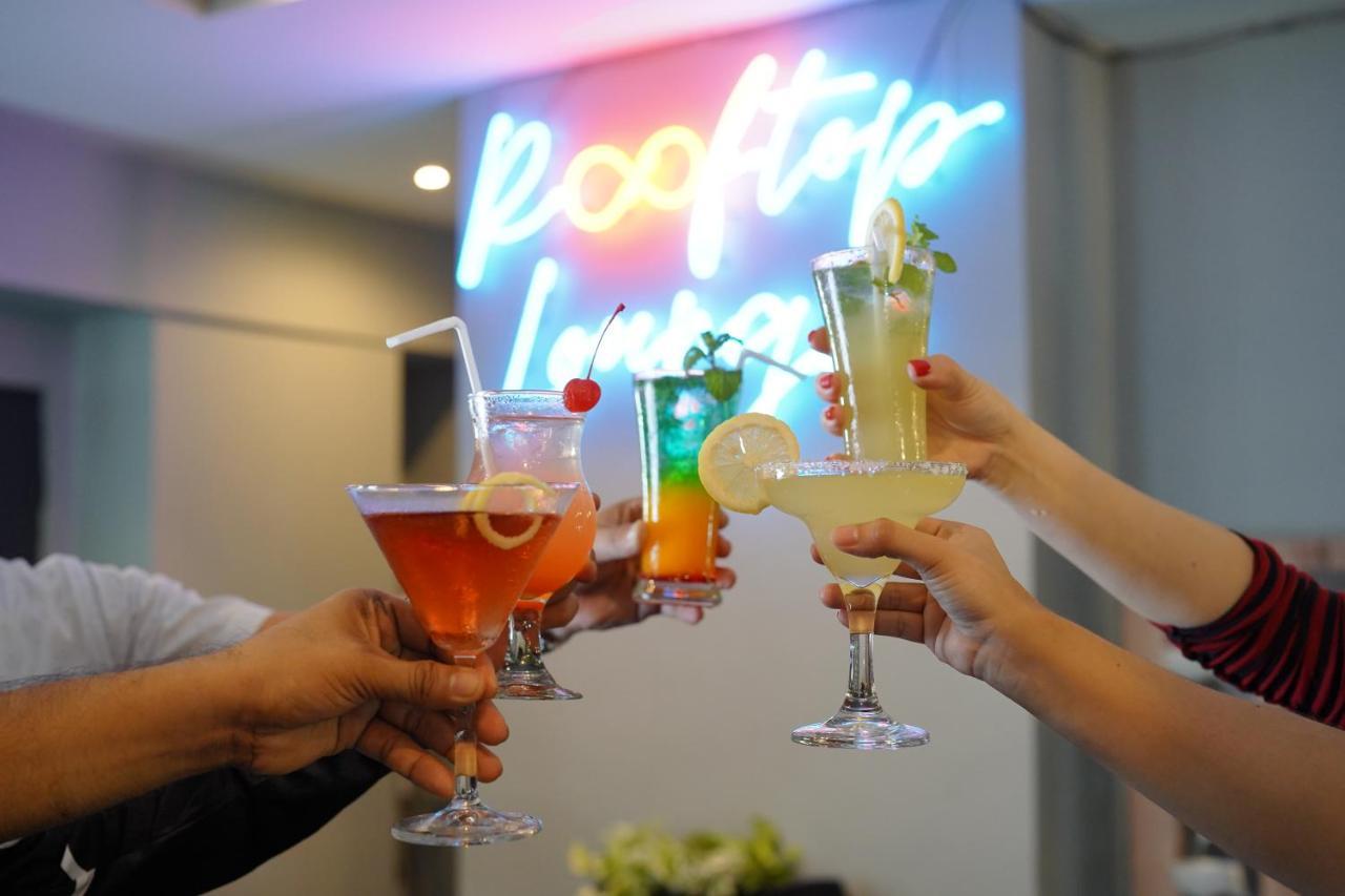 Arzo Hotel Premier Makati City Eksteriør bilde
